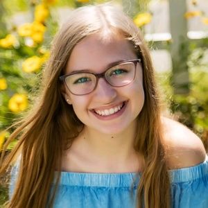 Meet your Posher, Kendra